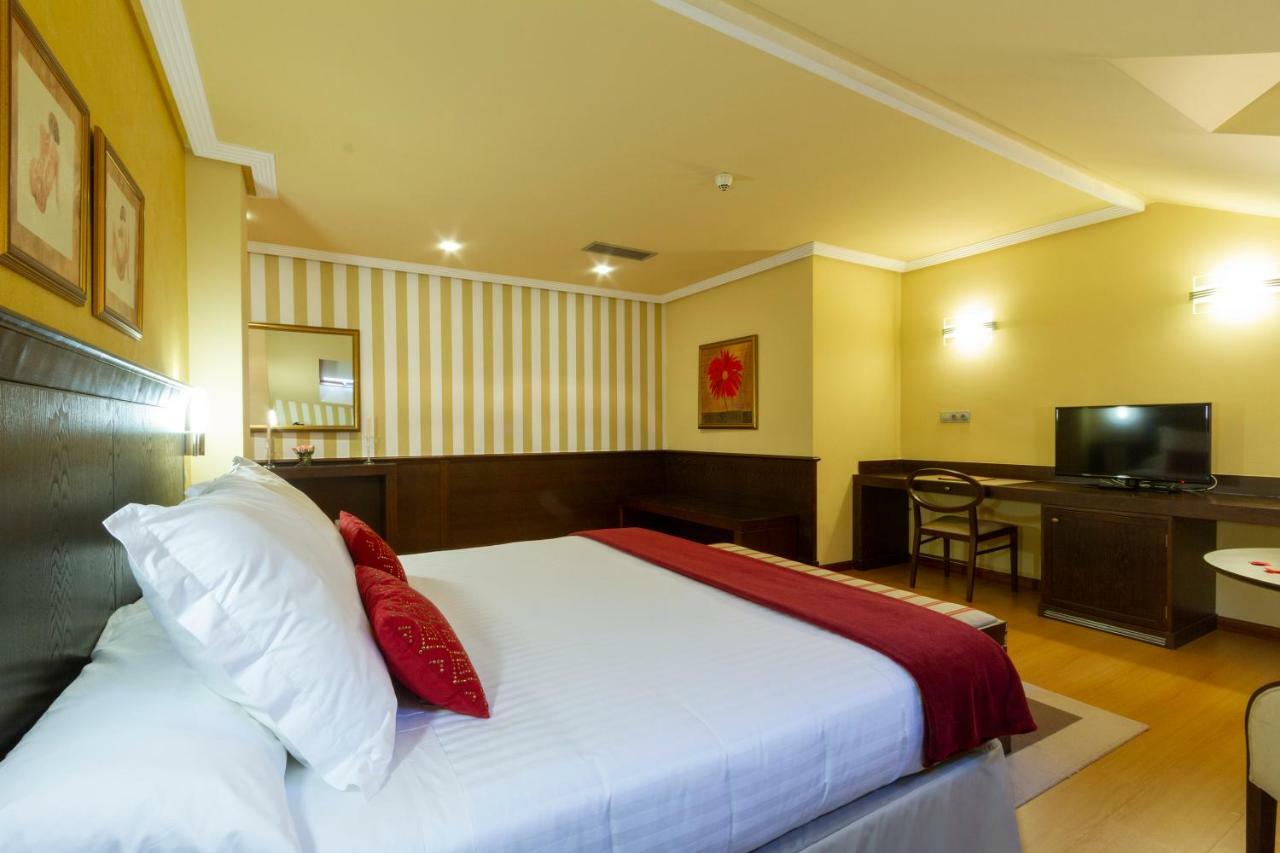 Hotel Miravalle Ourense Exterior photo