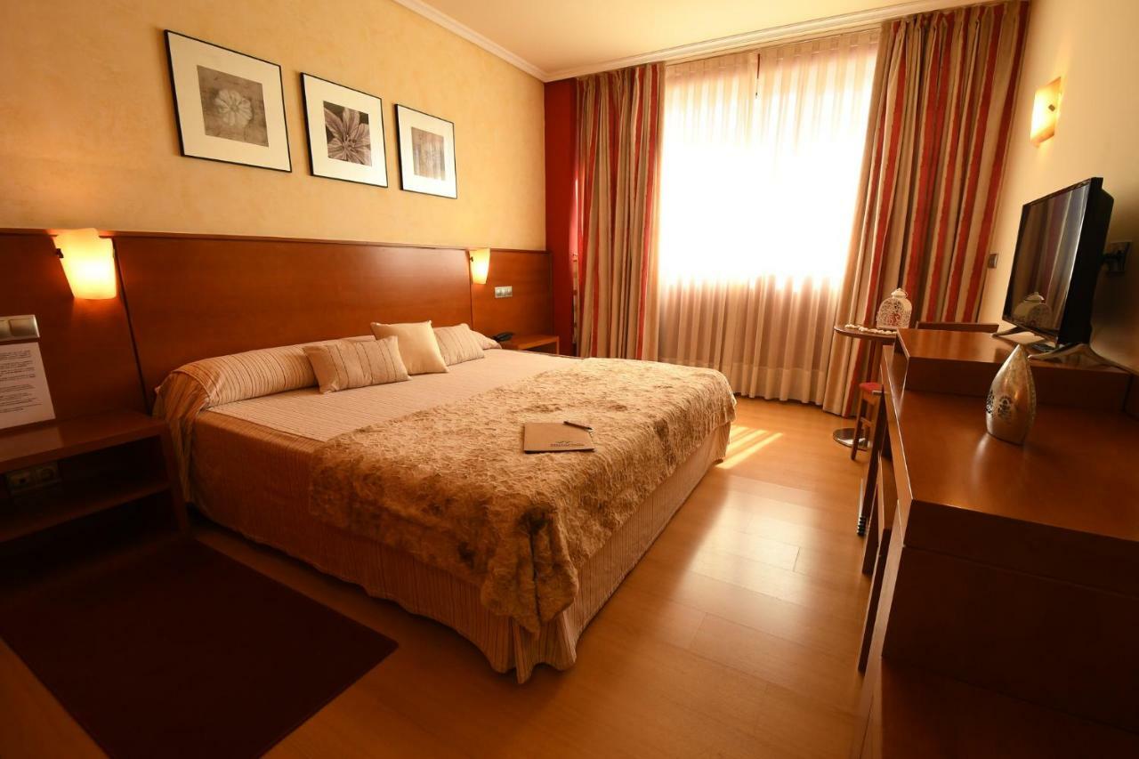 Hotel Miravalle Ourense Exterior photo